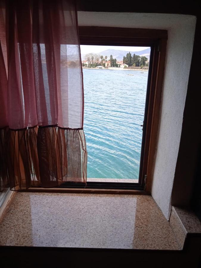 Dvorac * Kastela