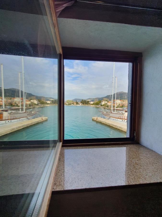 Dvorac Kastela